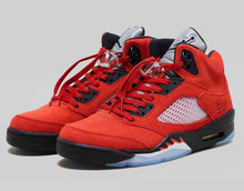 Load image into Gallery viewer, Nike Jordan 5 "Raging Bull"